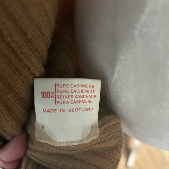 Harrods Cashmere Camel Ribbed V-Neck Button-Front Cardigan - Picture 6 of 7